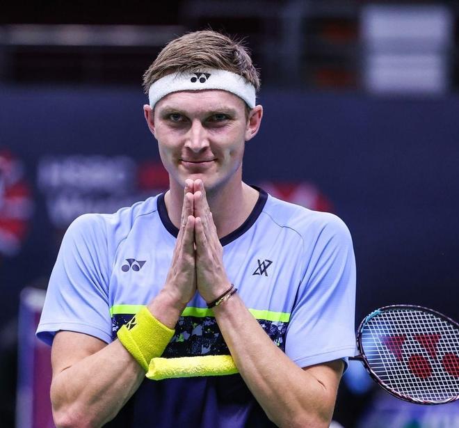 泰国队逆转德国队，安赛龙统治全场