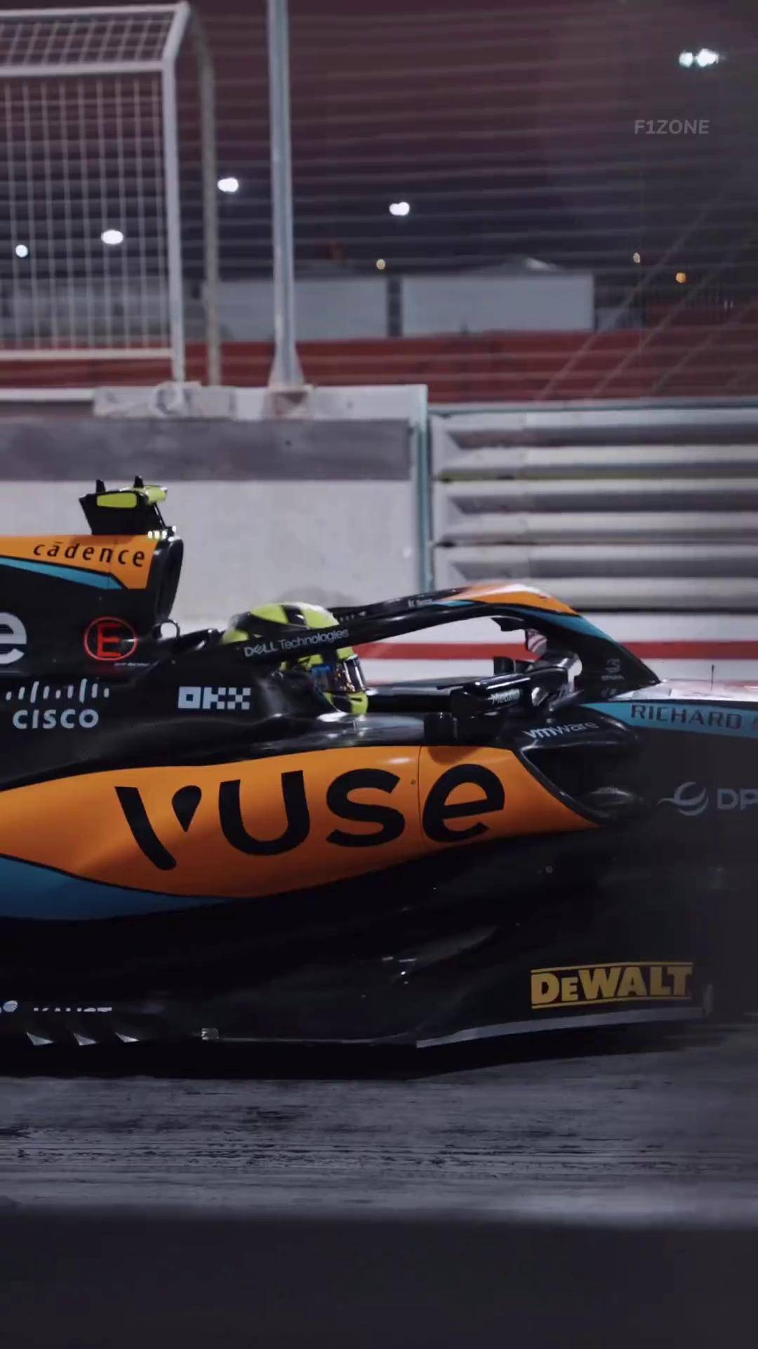 迈凯伦险胜红牛车队，塞恩斯关键制胜